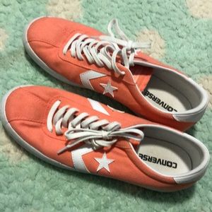 Coral old school converse